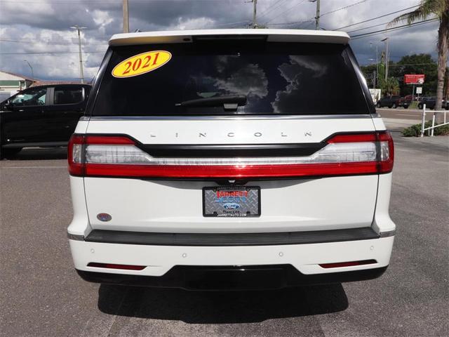 Photo of 2021 Pristine White Lincoln Navigator