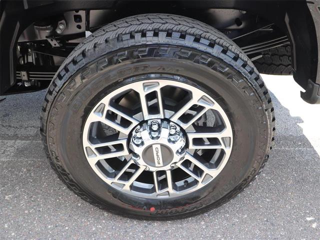 Photo of 2025 Agate Black Metallic Ford F-350