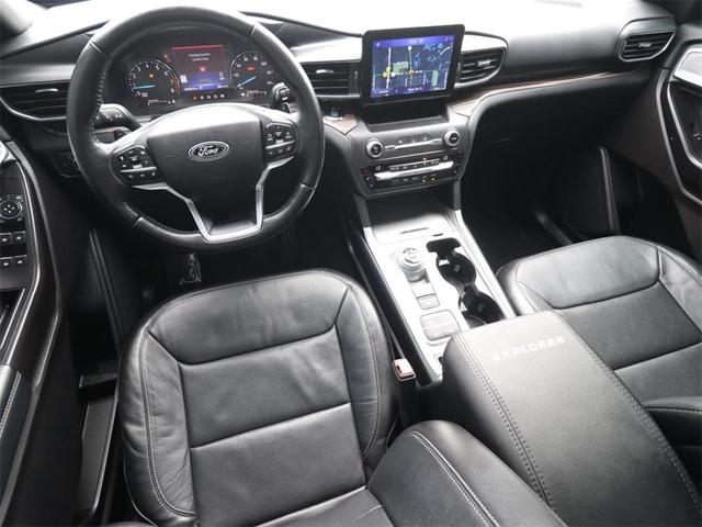 Photo of 2020 Oxford White Ford Explorer