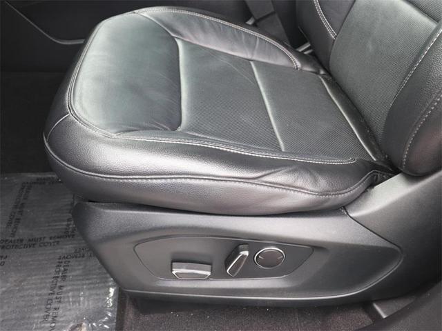 Photo of 2020 Oxford White Ford Explorer