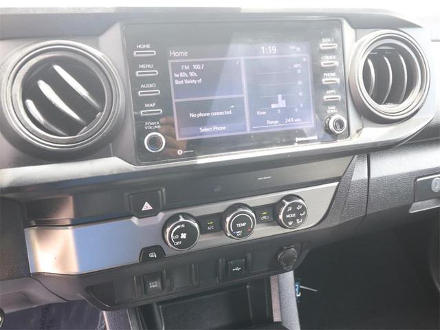 Photo of 2021 Super White Toyota Tacoma