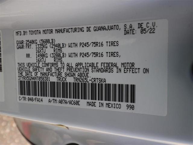 Photo of 2022 White Toyota Tacoma