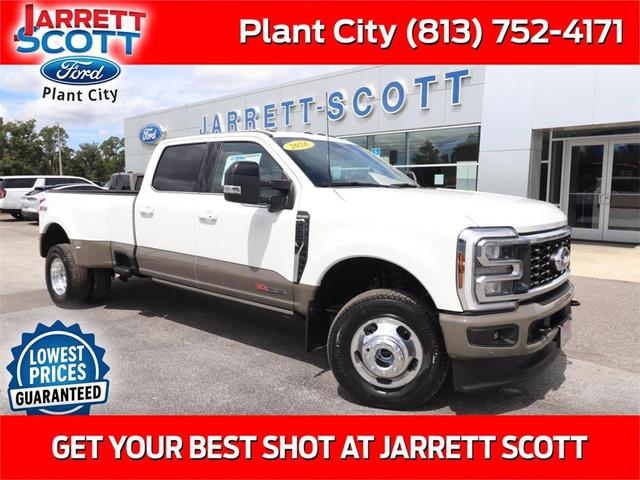 Photo of 2026 Star White Metallic Tri-Coat Ford F-350