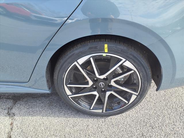 Photo of 2025 Atlantic Gray M Nissan Sentra
