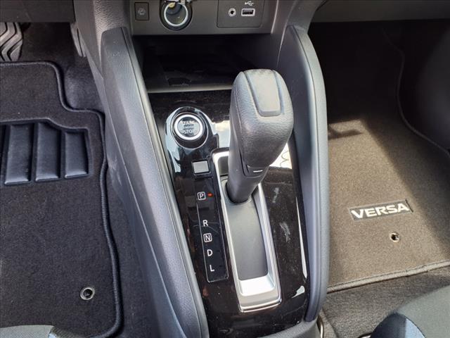 Photo of 2025 Gray Sky Pearl Nissan Versa