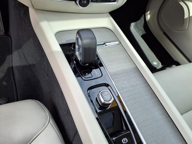 Photo of 2024 White Volvo S60