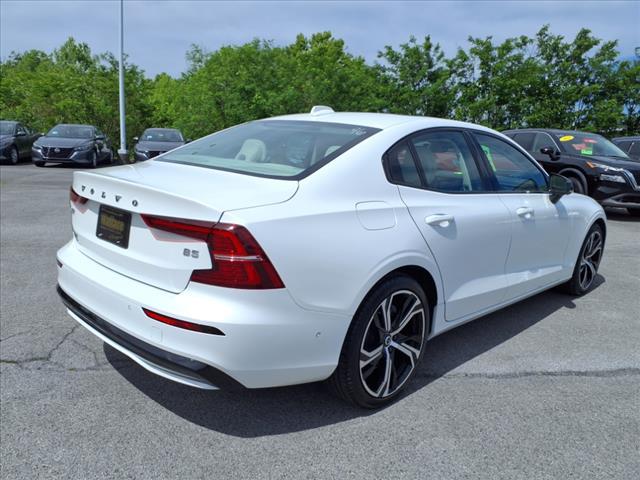 Photo of 2024 White Volvo S60
