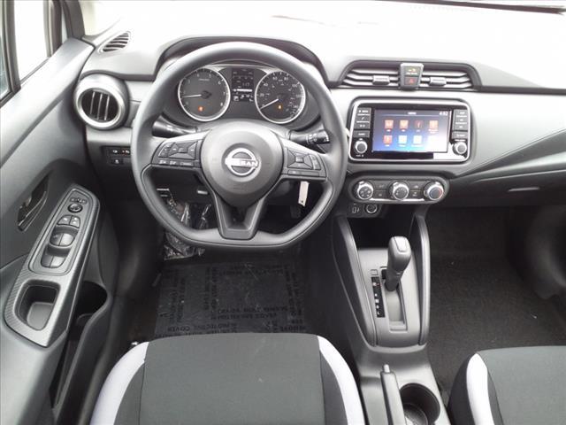 Photo of 2025 Cloud White Nissan Versa