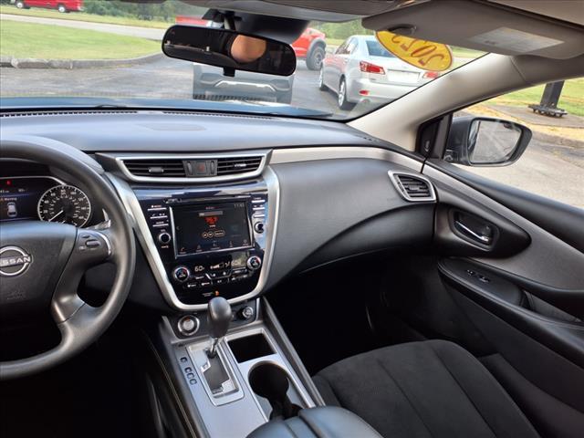 Photo of 2023 Black Nissan Murano