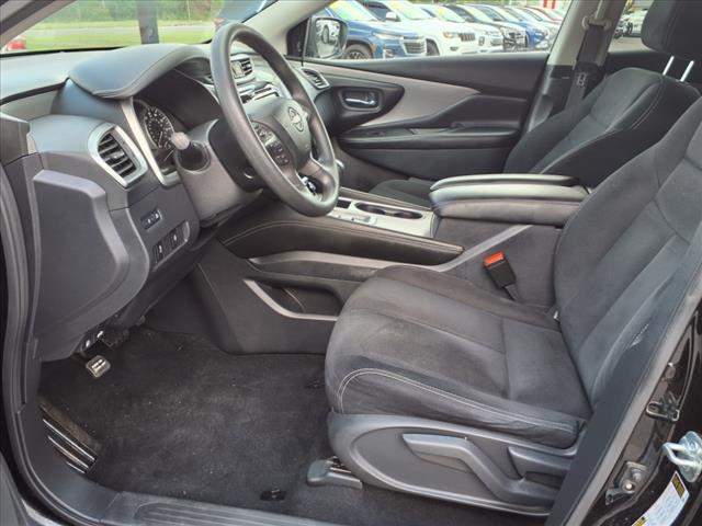 Photo of 2023 Black Nissan Murano
