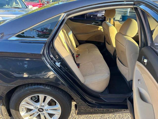 Photo of 2011 Blue Hyundai SONATA