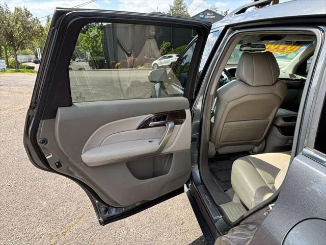 Photo of 2011 Gray Acura MDX