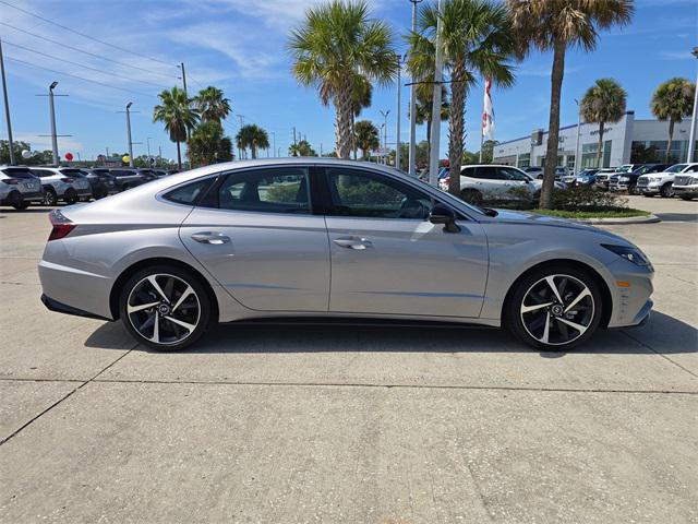 Photo of 2023 Curated Silver Hyundai SONATA