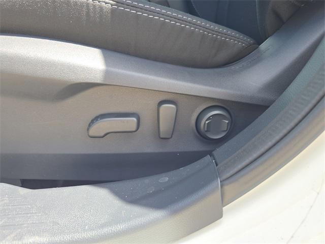 Photo of 2025 Crystal White Pearl Subaru Legacy