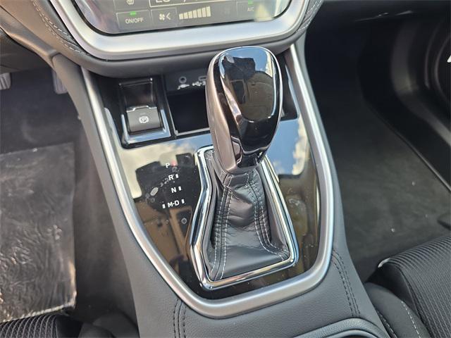 Photo of 2025 Crystal White Pearl Subaru Legacy