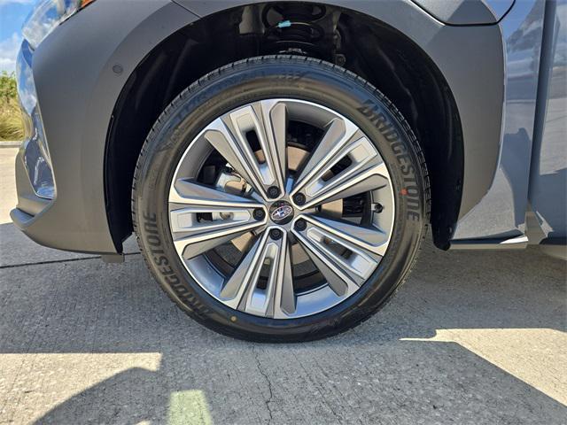 Photo of 2025 Harbor Mist Gray Pearl Subaru Solterra