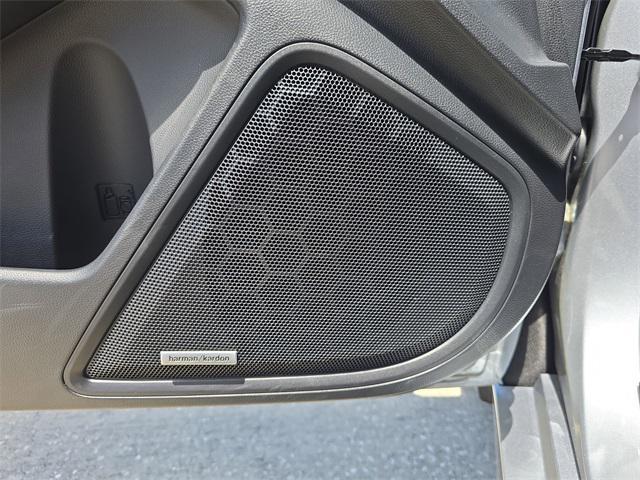 Photo of 2025 Ice Silver Metallic Subaru Legacy