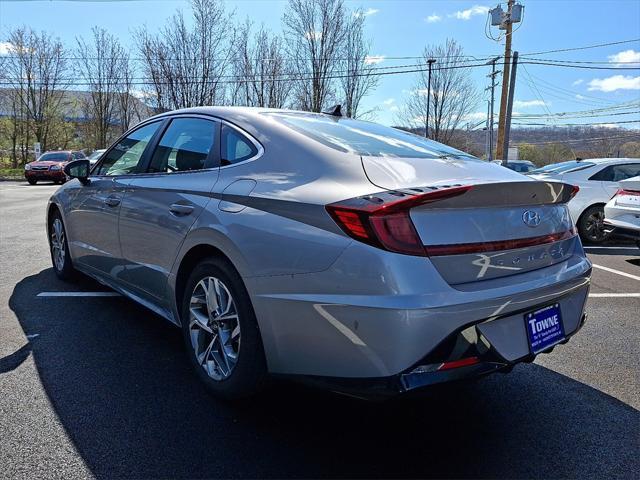 Photo of 2023 Curated Silver Hyundai SONATA