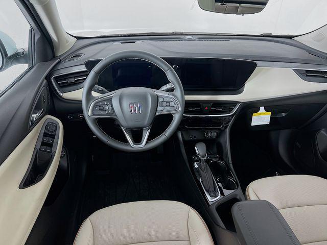 Photo of 2025 White Frost Tricoat Buick Encore GX
