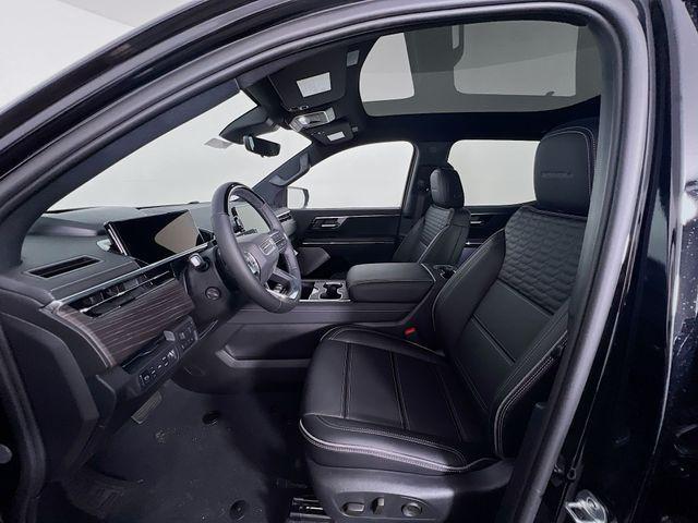 Photo of 2025 Onyx Black GMC Sierra EV