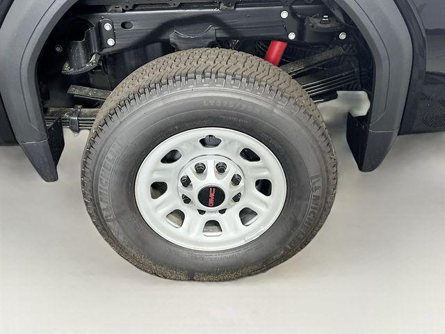 Photo of 2025 Onyx Black GMC Sierra 3500