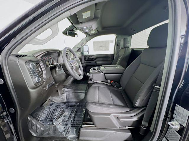 Photo of 2025 Onyx Black GMC Sierra 3500