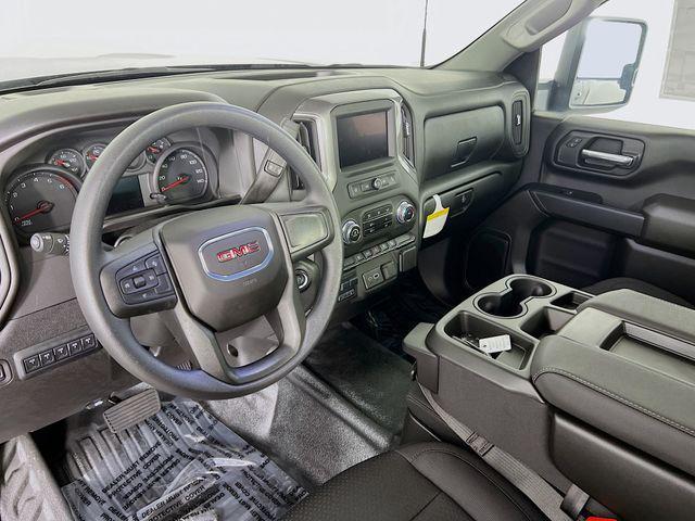 Photo of 2025 Onyx Black GMC Sierra 3500