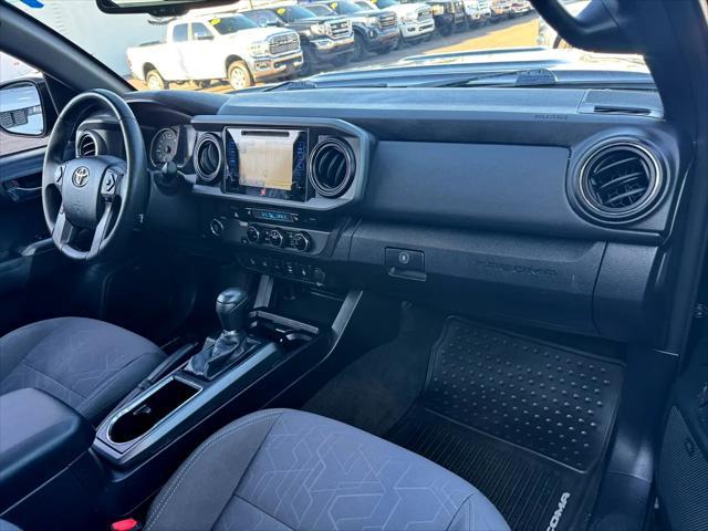 Photo of 2016 Black Toyota Tacoma