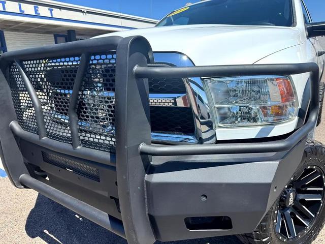 Photo of 2017 Bright White Clearcoat RAM 2500