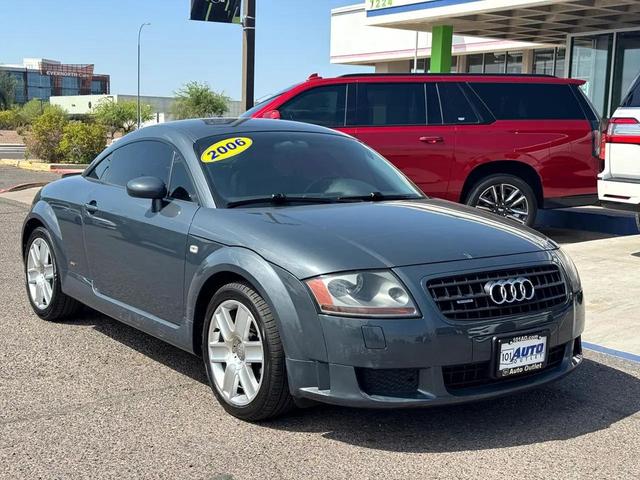 Photo of 2006 Dolomite Gray Pearl Effect Audi TT
