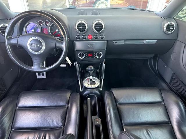 Photo of 2006 Dolomite Gray Pearl Effect Audi TT