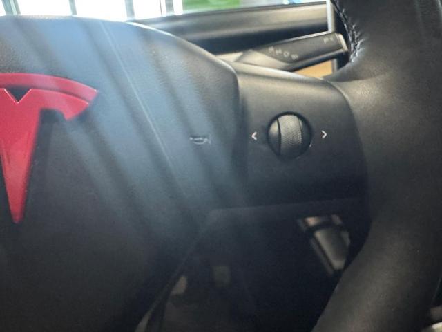 Photo of 2022 Solid Black Tesla Model Y