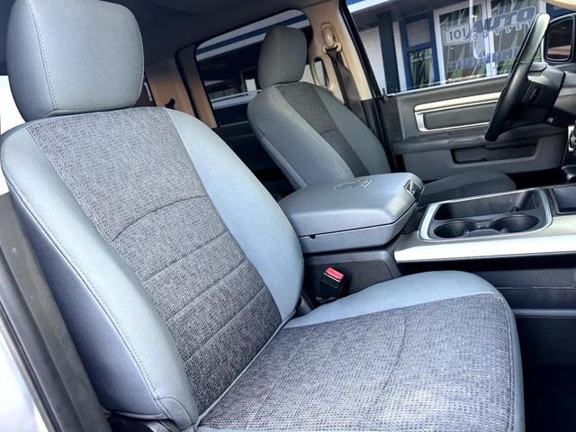 Photo of 2018 Bright Silver Metallic Clearcoat RAM 1500