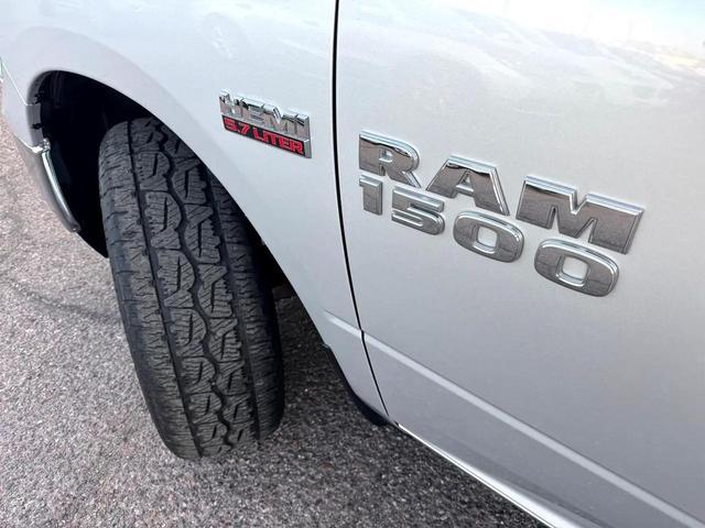 Photo of 2018 Bright Silver Metallic Clearcoat RAM 1500