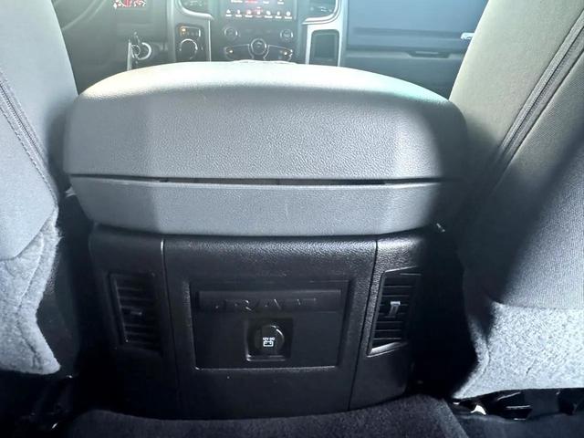 Photo of 2018 Bright Silver Metallic Clearcoat RAM 1500