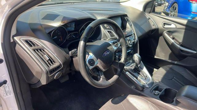 Photo of 2012 White Ford Focus
