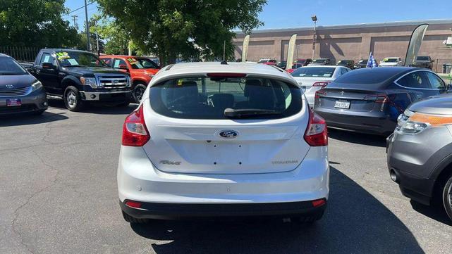 Photo of 2012 White Ford Focus
