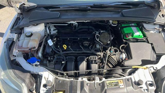 Photo of 2012 White Ford Focus