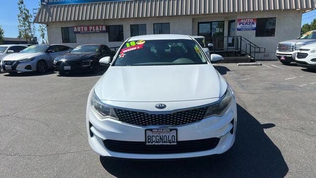 Photo of 2018 White Kia Optima