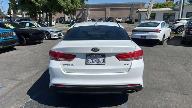 Photo of 2018 White Kia Optima
