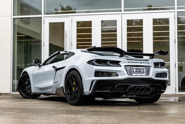 Photo of 2023 Ceramic Matrix Gray Metallic Chevrolet Corvette