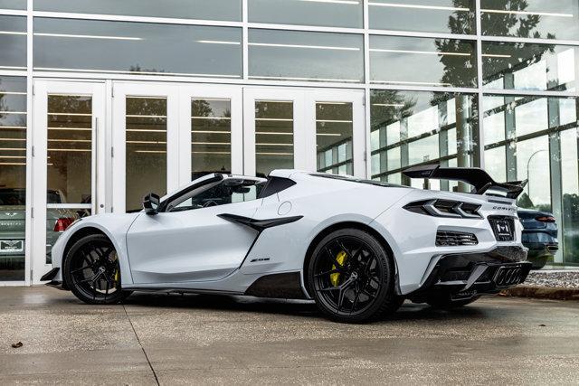 Photo of 2023 Ceramic Matrix Gray Metallic Chevrolet Corvette