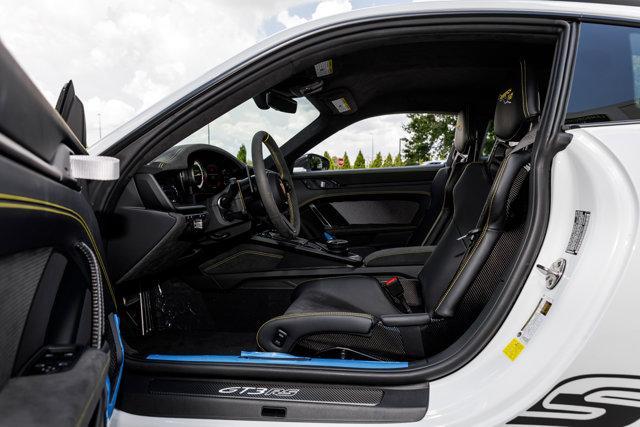 Photo of 2025 White Porsche 911