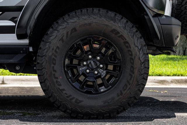 Photo of 2023 Oxford White Ford Bronco