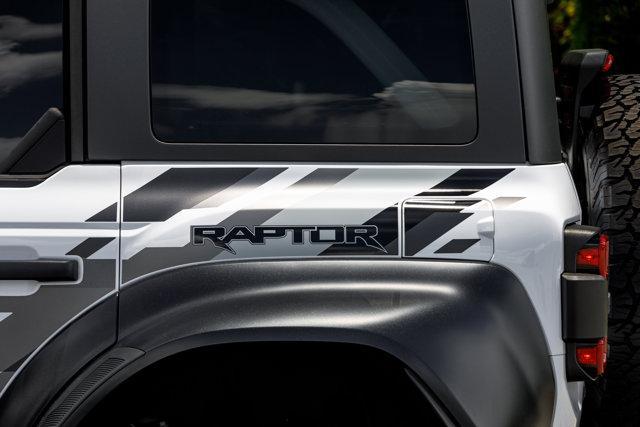 Photo of 2023 Oxford White Ford Bronco