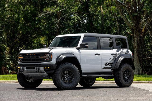 Photo of 2023 Oxford White Ford Bronco