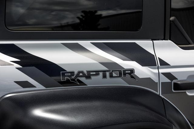 Photo of 2023 Oxford White Ford Bronco