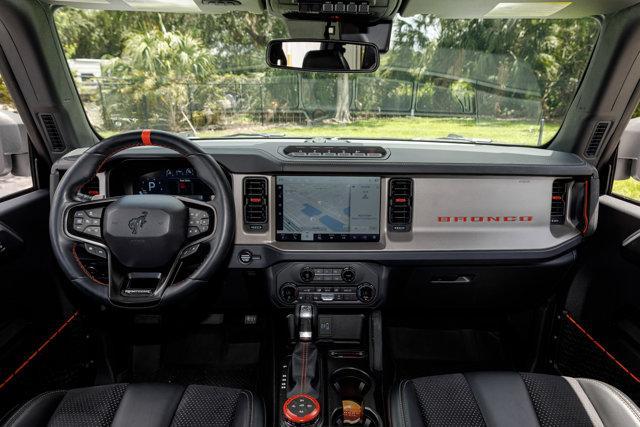 Photo of 2023 Oxford White Ford Bronco