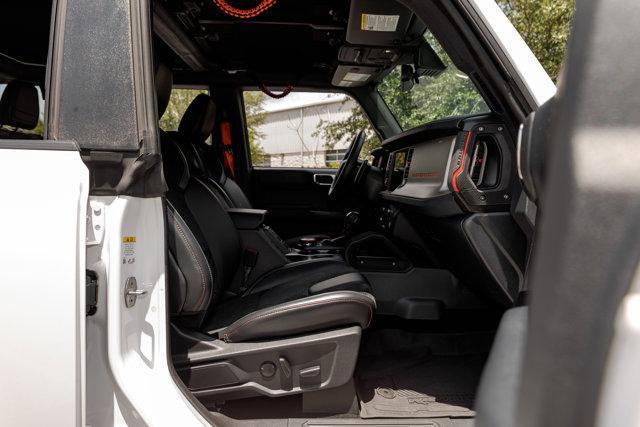 Photo of 2023 Oxford White Ford Bronco