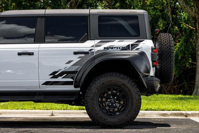 Photo of 2023 Oxford White Ford Bronco